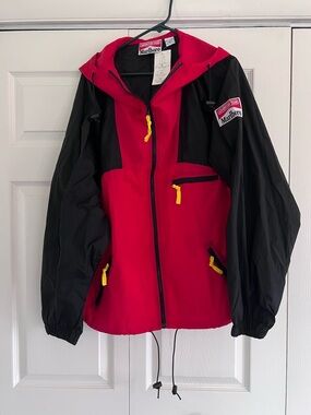 NWT Marlboro Adventure Team Windbreaker XL